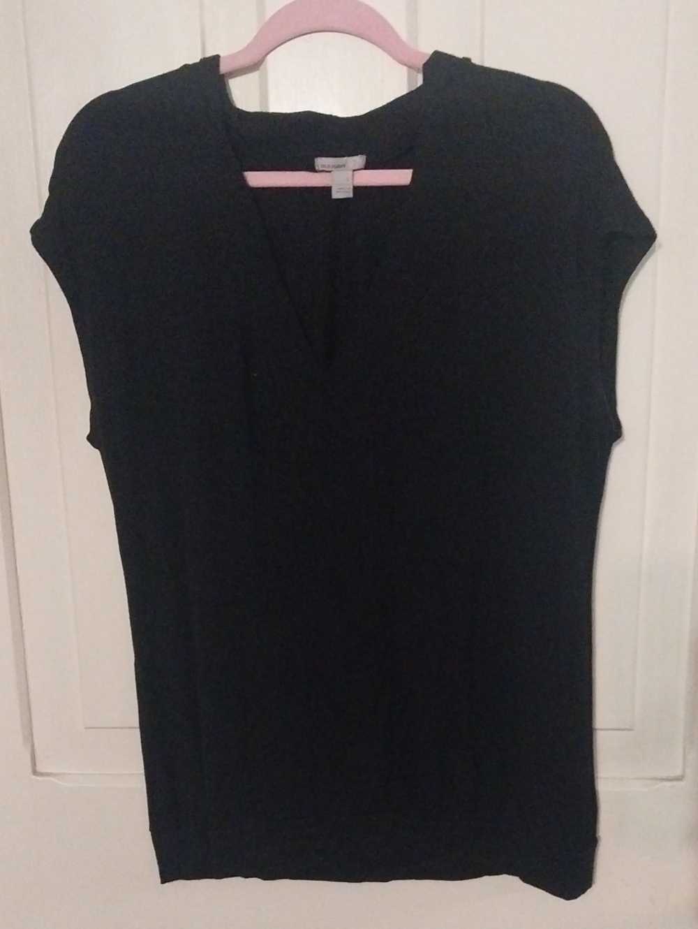 Old Navy Black V-Neck Short Sleeve Tee